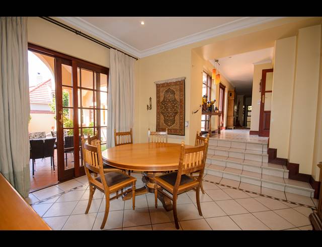3 BEDROOM HOUSE FOR SALE IN BRYANSTON